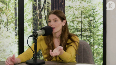 Ashley-Greene-dot-nl_TheTwilightEffect-Aflevering7NewMoonRewatchPart2of3-2752.jpg