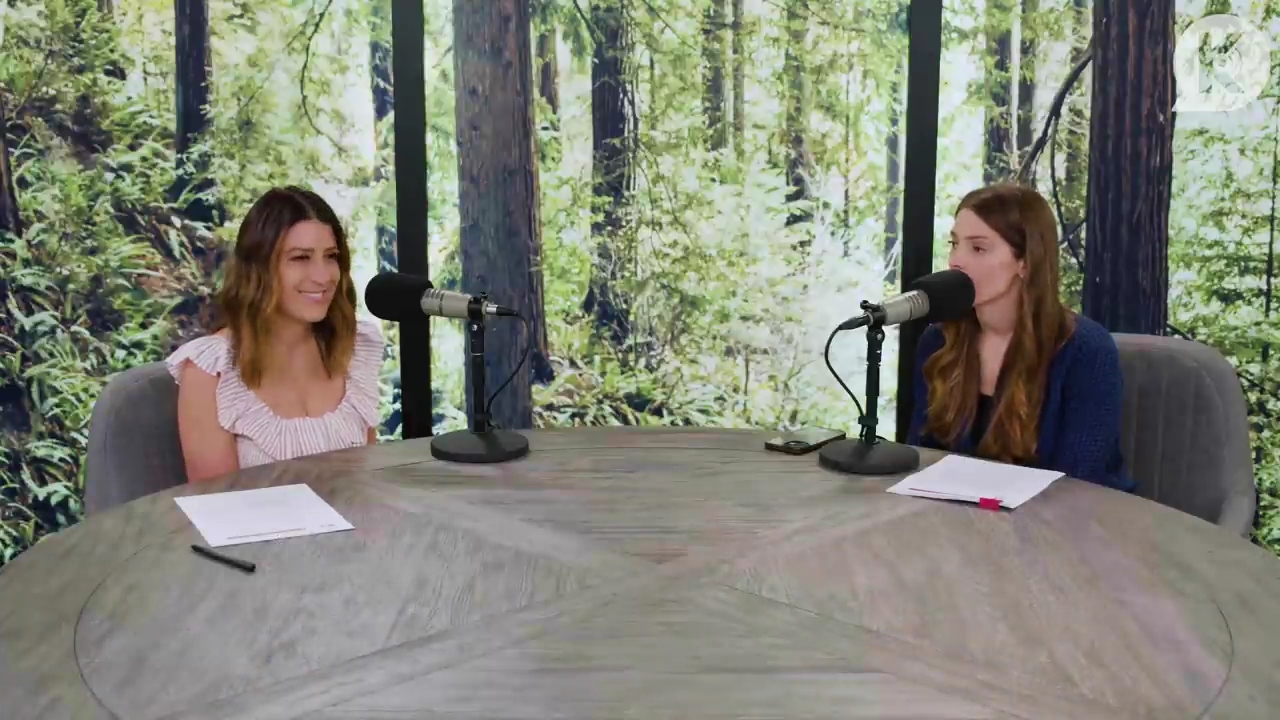 Ashley-Greene-dot-nl_TheTwilightEffectPostcast-Aflevering9NewMoonRewatchPart3of3-0013.jpg Ashley-Greene-dot-nl_TheTwilightEffectPostcast-Aflevering9NewMoonRewatchPart3of3-0013.jpg