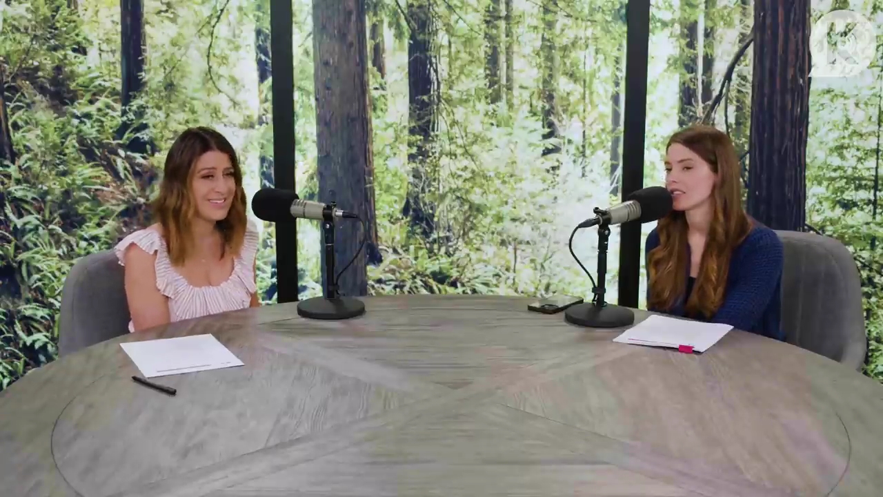 Ashley-Greene-dot-nl_TheTwilightEffectPostcast-Aflevering9NewMoonRewatchPart3of3-0127.jpg Ashley-Greene-dot-nl_TheTwilightEffectPostcast-Aflevering9NewMoonRewatchPart3of3-0127.jpg