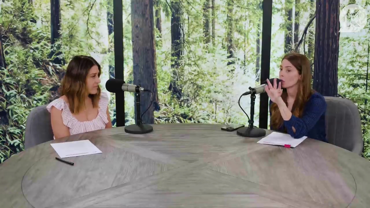 Ashley-Greene-dot-nl_TheTwilightEffectPostcast-Aflevering9NewMoonRewatchPart3of3-0156.jpg Ashley-Greene-dot-nl_TheTwilightEffectPostcast-Aflevering9NewMoonRewatchPart3of3-0156.jpg