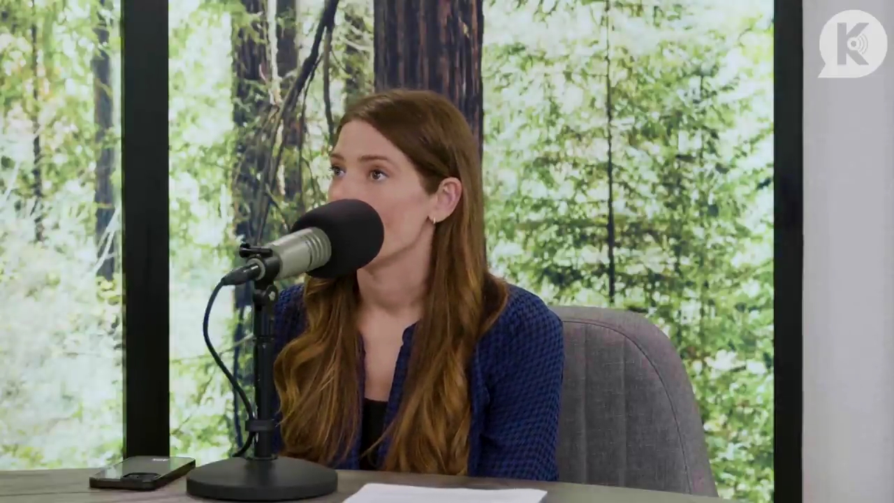 Ashley-Greene-dot-nl_TheTwilightEffectPostcast-Aflevering9NewMoonRewatchPart3of3-0186.jpg Ashley-Greene-dot-nl_TheTwilightEffectPostcast-Aflevering9NewMoonRewatchPart3of3-0186.jpg