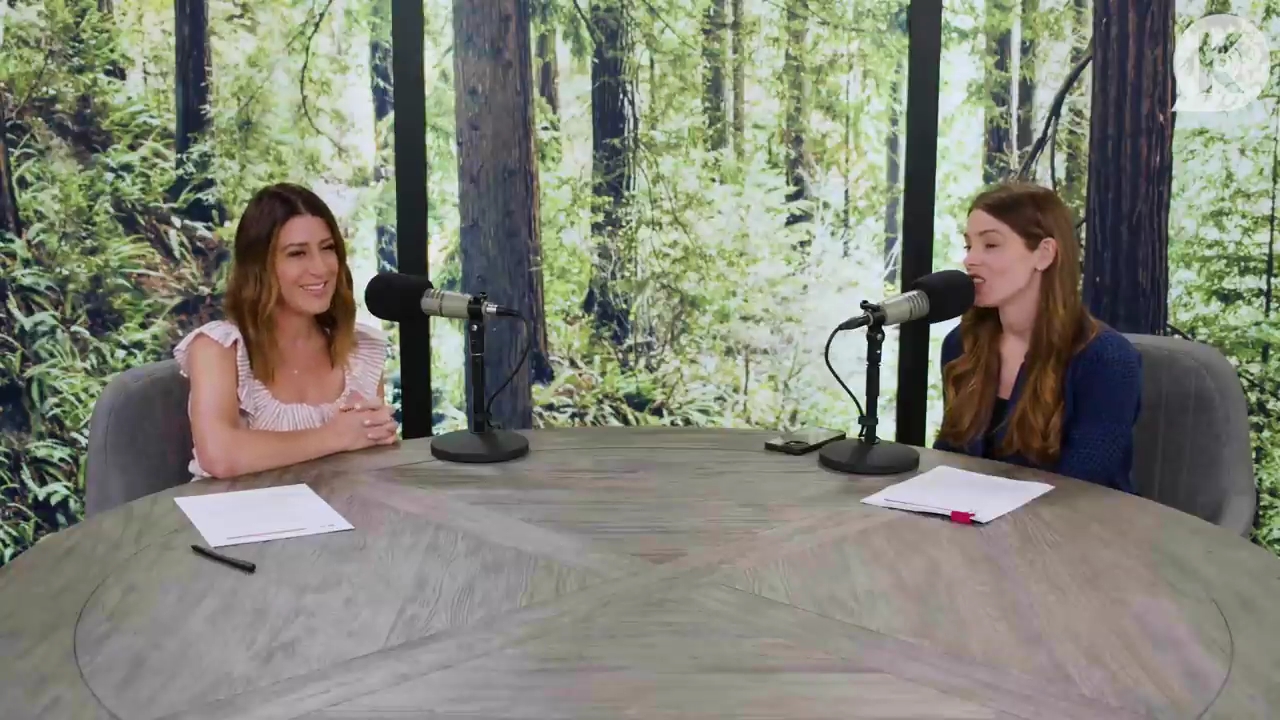 Ashley-Greene-dot-nl_TheTwilightEffectPostcast-Aflevering9NewMoonRewatchPart3of3-0213.jpg Ashley-Greene-dot-nl_TheTwilightEffectPostcast-Aflevering9NewMoonRewatchPart3of3-0213.jpg