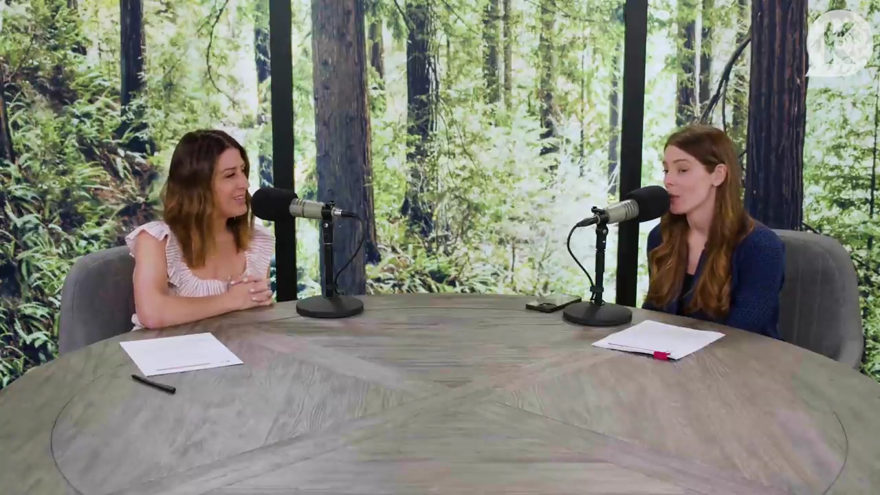 Ashley-Greene-dot-nl_TheTwilightEffectPostcast-Aflevering9NewMoonRewatchPart3of3-0214.jpg Ashley-Greene-dot-nl_TheTwilightEffectPostcast-Aflevering9NewMoonRewatchPart3of3-0214.jpg