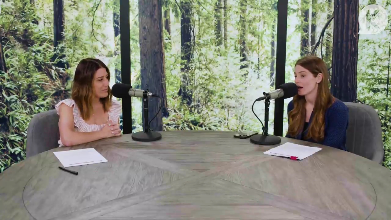 Ashley-Greene-dot-nl_TheTwilightEffectPostcast-Aflevering9NewMoonRewatchPart3of3-0216.jpg Ashley-Greene-dot-nl_TheTwilightEffectPostcast-Aflevering9NewMoonRewatchPart3of3-0216.jpg