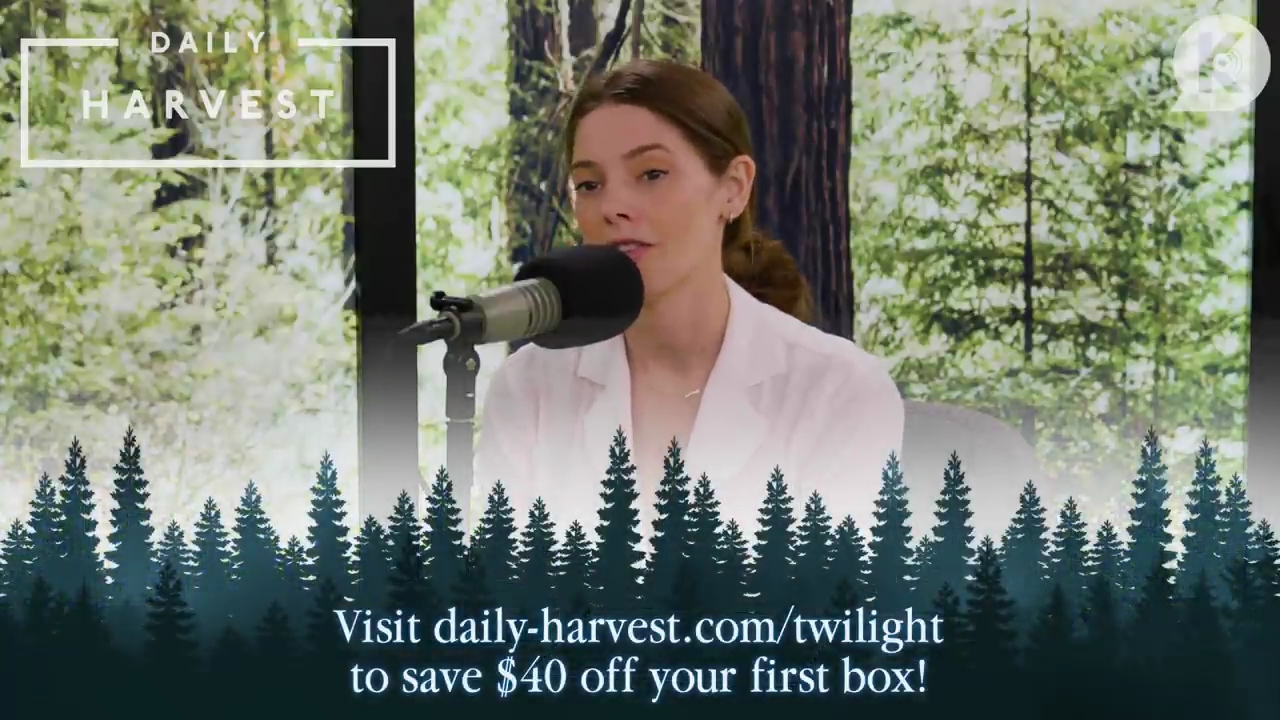 Ashley-Greene-dot-nl_TheTwilightEffectPostcast-Aflevering9NewMoonRewatchPart3of3-0409.jpg Ashley-Greene-dot-nl_TheTwilightEffectPostcast-Aflevering9NewMoonRewatchPart3of3-0409.jpg