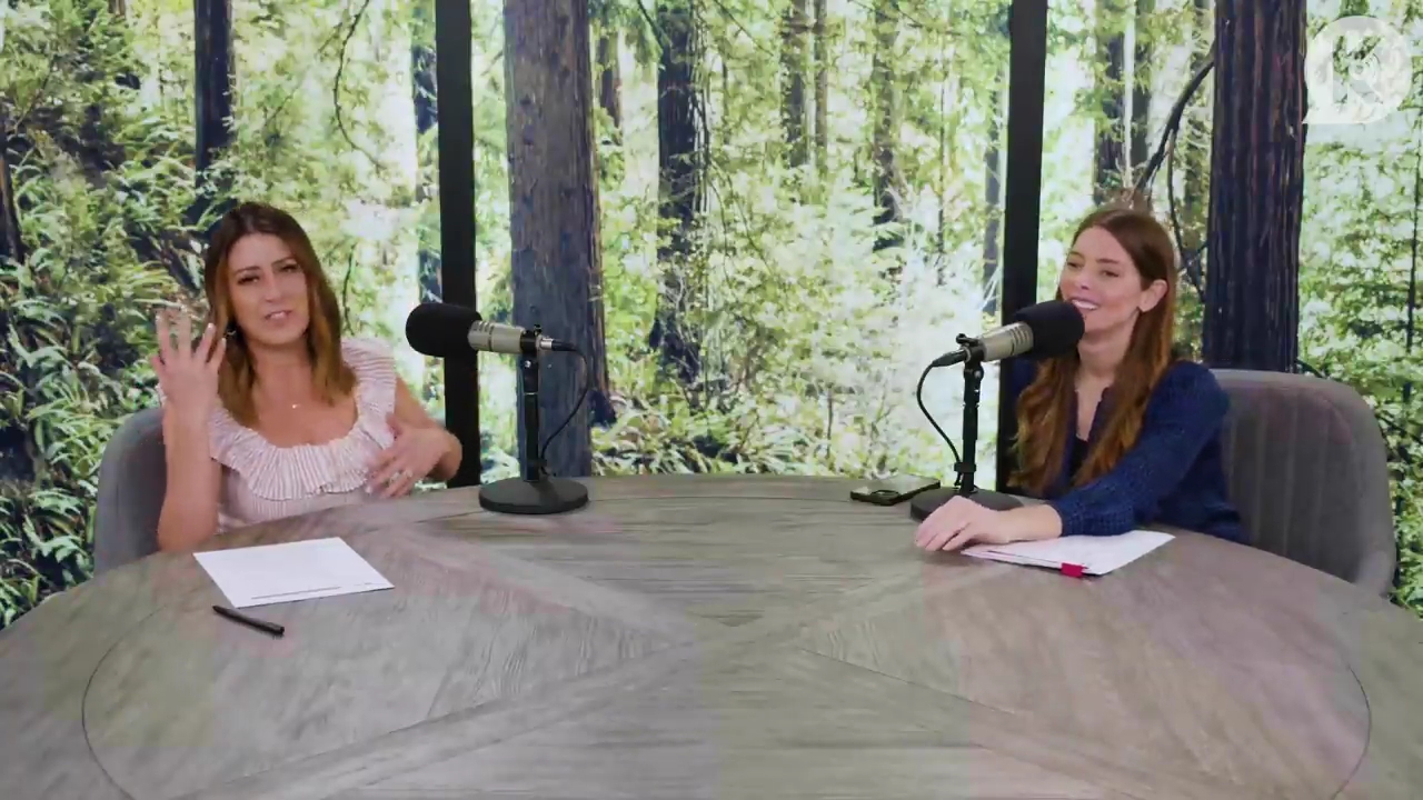 Ashley-Greene-dot-nl_TheTwilightEffectPostcast-Aflevering9NewMoonRewatchPart3of3-0489.jpg Ashley-Greene-dot-nl_TheTwilightEffectPostcast-Aflevering9NewMoonRewatchPart3of3-0489.jpg