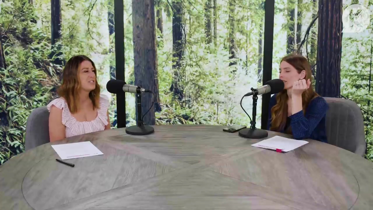 Ashley-Greene-dot-nl_TheTwilightEffectPostcast-Aflevering9NewMoonRewatchPart3of3-0532.jpg Ashley-Greene-dot-nl_TheTwilightEffectPostcast-Aflevering9NewMoonRewatchPart3of3-0532.jpg