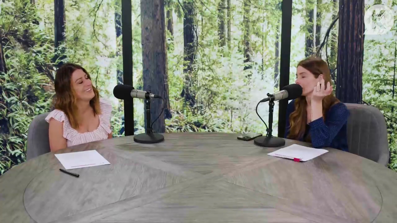 Ashley-Greene-dot-nl_TheTwilightEffectPostcast-Aflevering9NewMoonRewatchPart3of3-0533.jpg Ashley-Greene-dot-nl_TheTwilightEffectPostcast-Aflevering9NewMoonRewatchPart3of3-0533.jpg