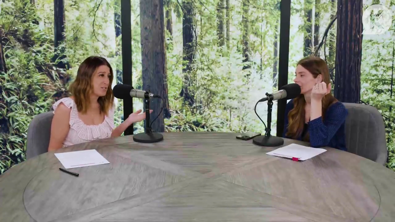 Ashley-Greene-dot-nl_TheTwilightEffectPostcast-Aflevering9NewMoonRewatchPart3of3-0535.jpg Ashley-Greene-dot-nl_TheTwilightEffectPostcast-Aflevering9NewMoonRewatchPart3of3-0535.jpg