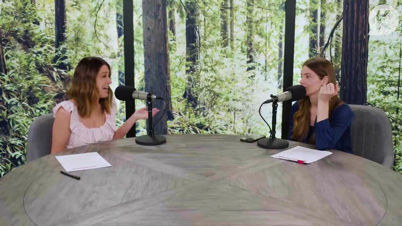 Ashley-Greene-dot-nl_TheTwilightEffectPostcast-Aflevering9NewMoonRewatchPart3of3-0536.jpg Ashley-Greene-dot-nl_TheTwilightEffectPostcast-Aflevering9NewMoonRewatchPart3of3-0536.jpg