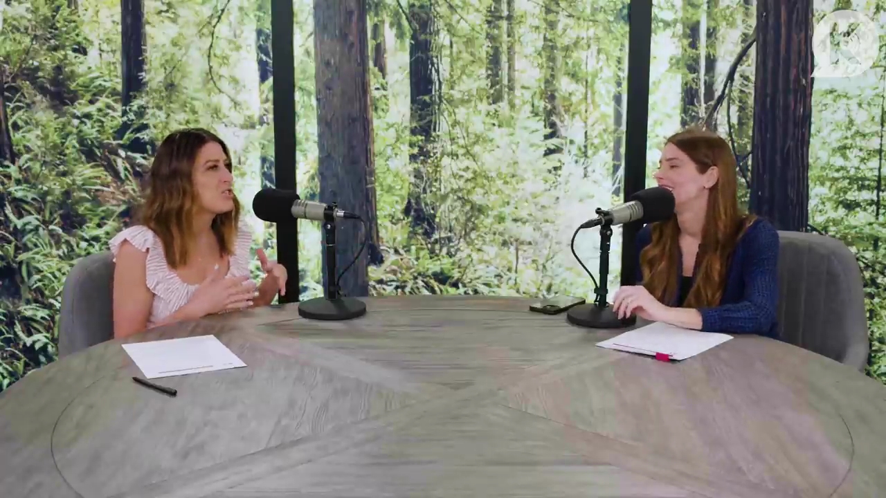 Ashley-Greene-dot-nl_TheTwilightEffectPostcast-Aflevering9NewMoonRewatchPart3of3-0540.jpg Ashley-Greene-dot-nl_TheTwilightEffectPostcast-Aflevering9NewMoonRewatchPart3of3-0540.jpg