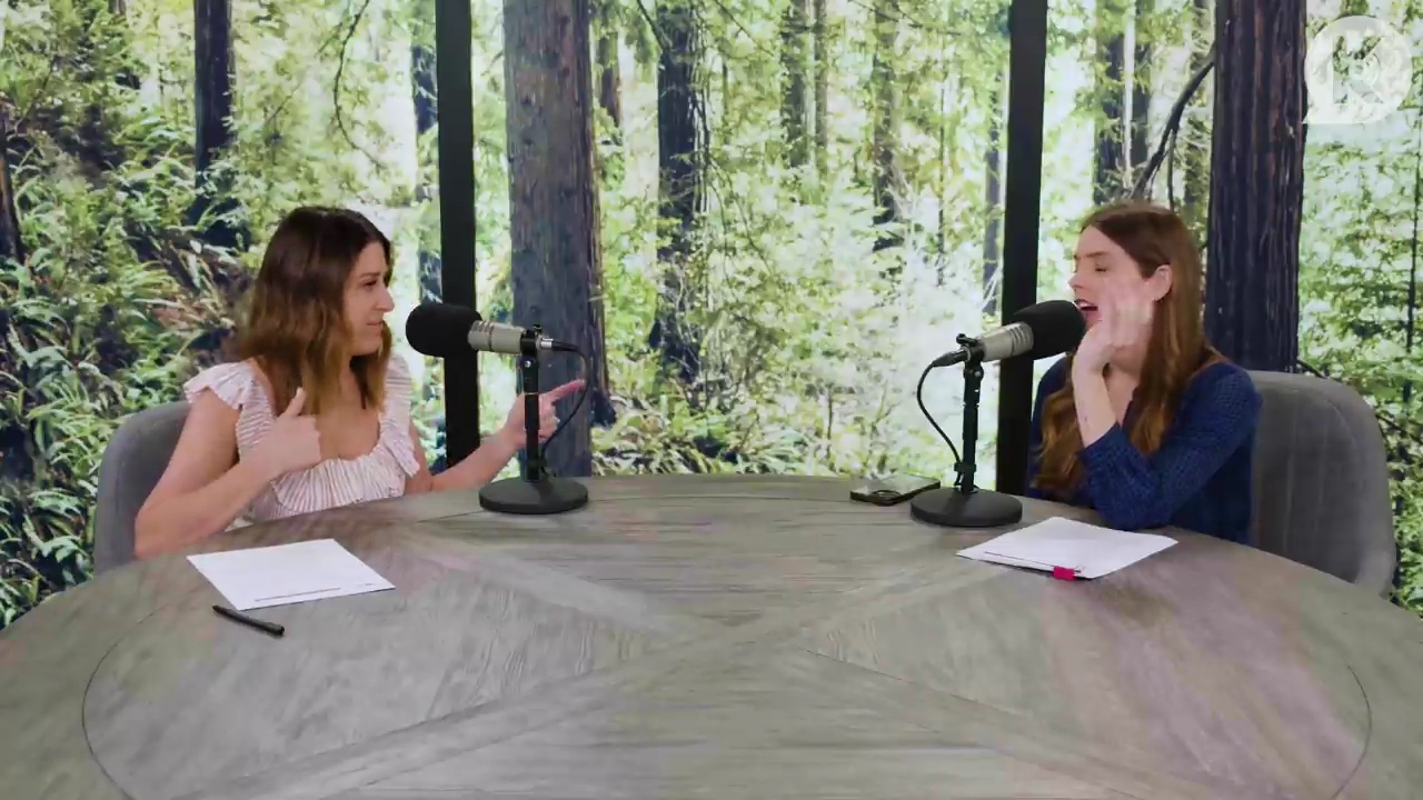 Ashley-Greene-dot-nl_TheTwilightEffectPostcast-Aflevering9NewMoonRewatchPart3of3-0560.jpg Ashley-Greene-dot-nl_TheTwilightEffectPostcast-Aflevering9NewMoonRewatchPart3of3-0560.jpg