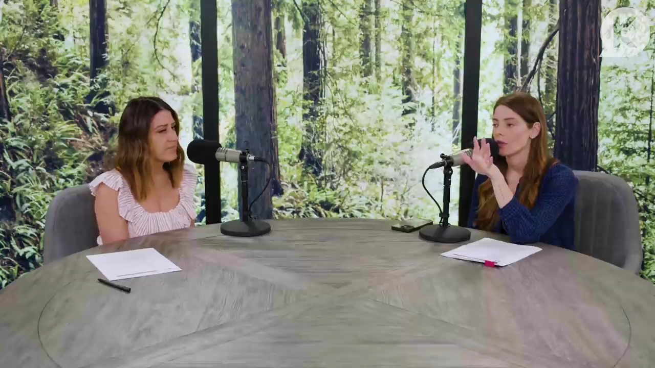 Ashley-Greene-dot-nl_TheTwilightEffectPostcast-Aflevering9NewMoonRewatchPart3of3-0564.jpg Ashley-Greene-dot-nl_TheTwilightEffectPostcast-Aflevering9NewMoonRewatchPart3of3-0564.jpg