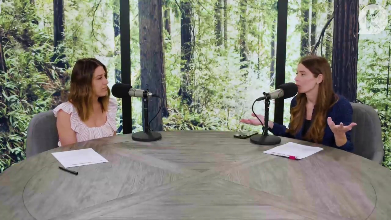 Ashley-Greene-dot-nl_TheTwilightEffectPostcast-Aflevering9NewMoonRewatchPart3of3-0567.jpg Ashley-Greene-dot-nl_TheTwilightEffectPostcast-Aflevering9NewMoonRewatchPart3of3-0567.jpg