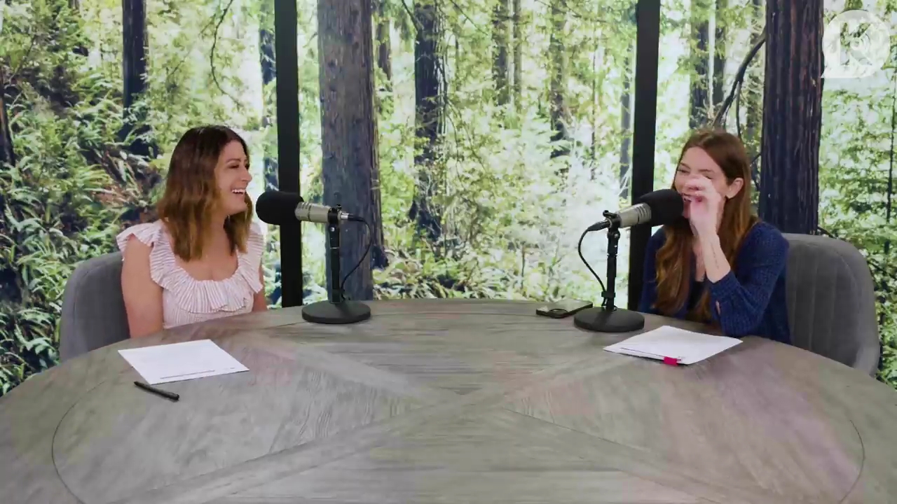 Ashley-Greene-dot-nl_TheTwilightEffectPostcast-Aflevering9NewMoonRewatchPart3of3-0594.jpg Ashley-Greene-dot-nl_TheTwilightEffectPostcast-Aflevering9NewMoonRewatchPart3of3-0594.jpg