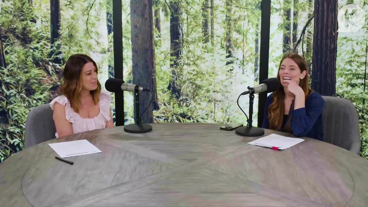 Ashley-Greene-dot-nl_TheTwilightEffectPostcast-Aflevering9NewMoonRewatchPart3of3-0597.jpg Ashley-Greene-dot-nl_TheTwilightEffectPostcast-Aflevering9NewMoonRewatchPart3of3-0597.jpg