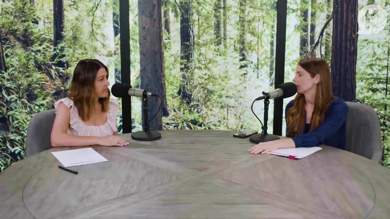 Ashley-Greene-dot-nl_TheTwilightEffectPostcast-Aflevering9NewMoonRewatchPart3of3-0657.jpg Ashley-Greene-dot-nl_TheTwilightEffectPostcast-Aflevering9NewMoonRewatchPart3of3-0657.jpg