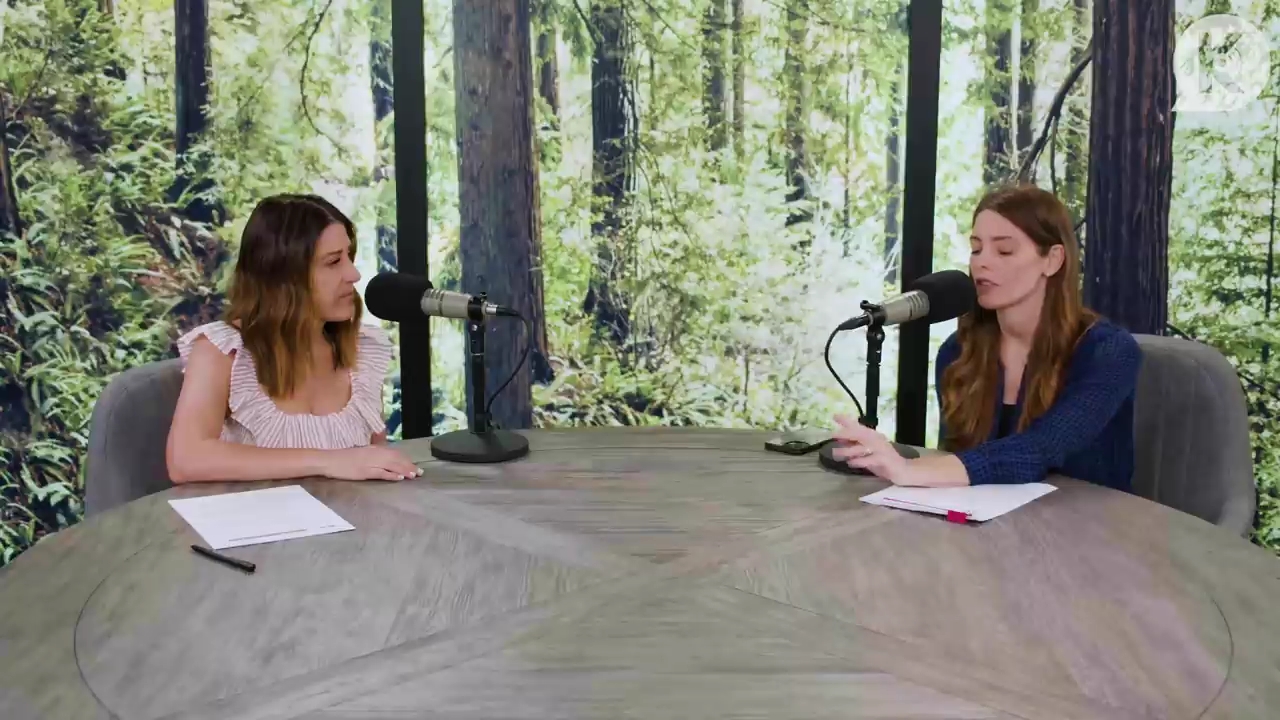 Ashley-Greene-dot-nl_TheTwilightEffectPostcast-Aflevering9NewMoonRewatchPart3of3-0662.jpg Ashley-Greene-dot-nl_TheTwilightEffectPostcast-Aflevering9NewMoonRewatchPart3of3-0662.jpg