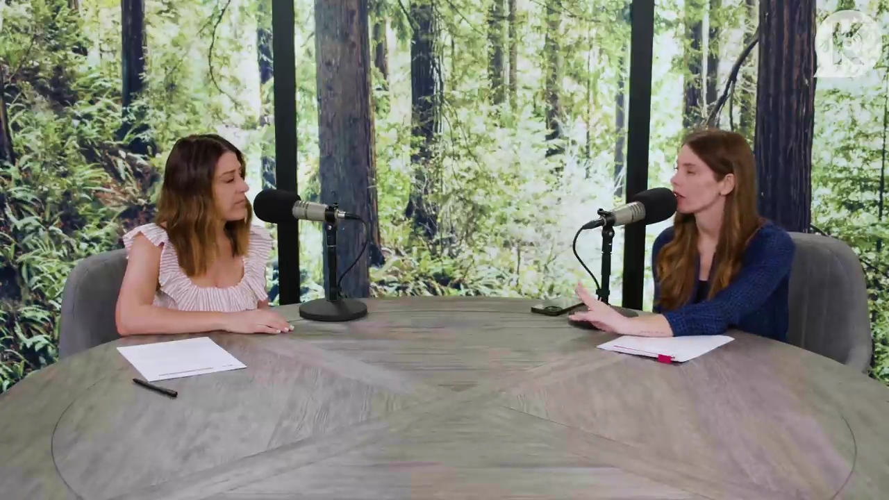 Ashley-Greene-dot-nl_TheTwilightEffectPostcast-Aflevering9NewMoonRewatchPart3of3-0664.jpg Ashley-Greene-dot-nl_TheTwilightEffectPostcast-Aflevering9NewMoonRewatchPart3of3-0664.jpg