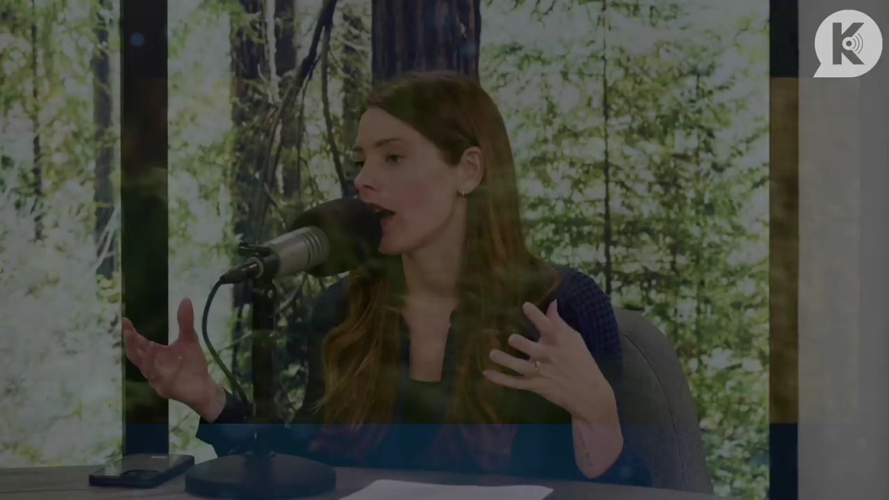 Ashley-Greene-dot-nl_TheTwilightEffectPostcast-Aflevering9NewMoonRewatchPart3of3-0671.jpg Ashley-Greene-dot-nl_TheTwilightEffectPostcast-Aflevering9NewMoonRewatchPart3of3-0671.jpg