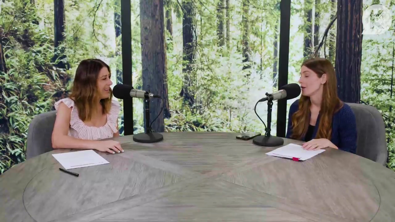 Ashley-Greene-dot-nl_TheTwilightEffectPostcast-Aflevering9NewMoonRewatchPart3of3-0681.jpg Ashley-Greene-dot-nl_TheTwilightEffectPostcast-Aflevering9NewMoonRewatchPart3of3-0681.jpg