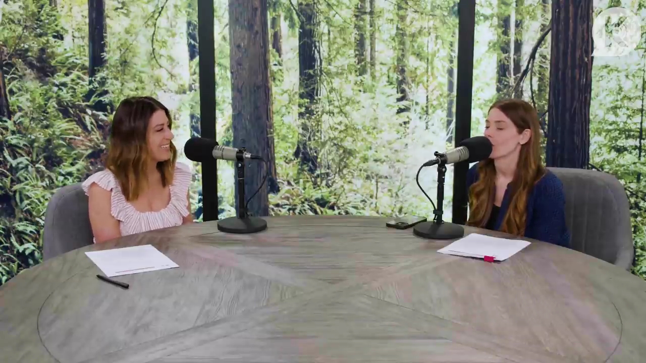 Ashley-Greene-dot-nl_TheTwilightEffectPostcast-Aflevering9NewMoonRewatchPart3of3-0695.jpg Ashley-Greene-dot-nl_TheTwilightEffectPostcast-Aflevering9NewMoonRewatchPart3of3-0695.jpg