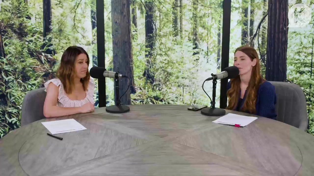 Ashley-Greene-dot-nl_TheTwilightEffectPostcast-Aflevering9NewMoonRewatchPart3of3-0743.jpg Ashley-Greene-dot-nl_TheTwilightEffectPostcast-Aflevering9NewMoonRewatchPart3of3-0743.jpg