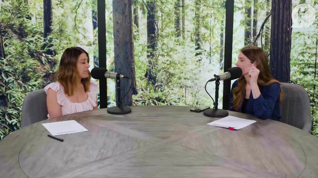 Ashley-Greene-dot-nl_TheTwilightEffectPostcast-Aflevering9NewMoonRewatchPart3of3-0775.jpg Ashley-Greene-dot-nl_TheTwilightEffectPostcast-Aflevering9NewMoonRewatchPart3of3-0775.jpg