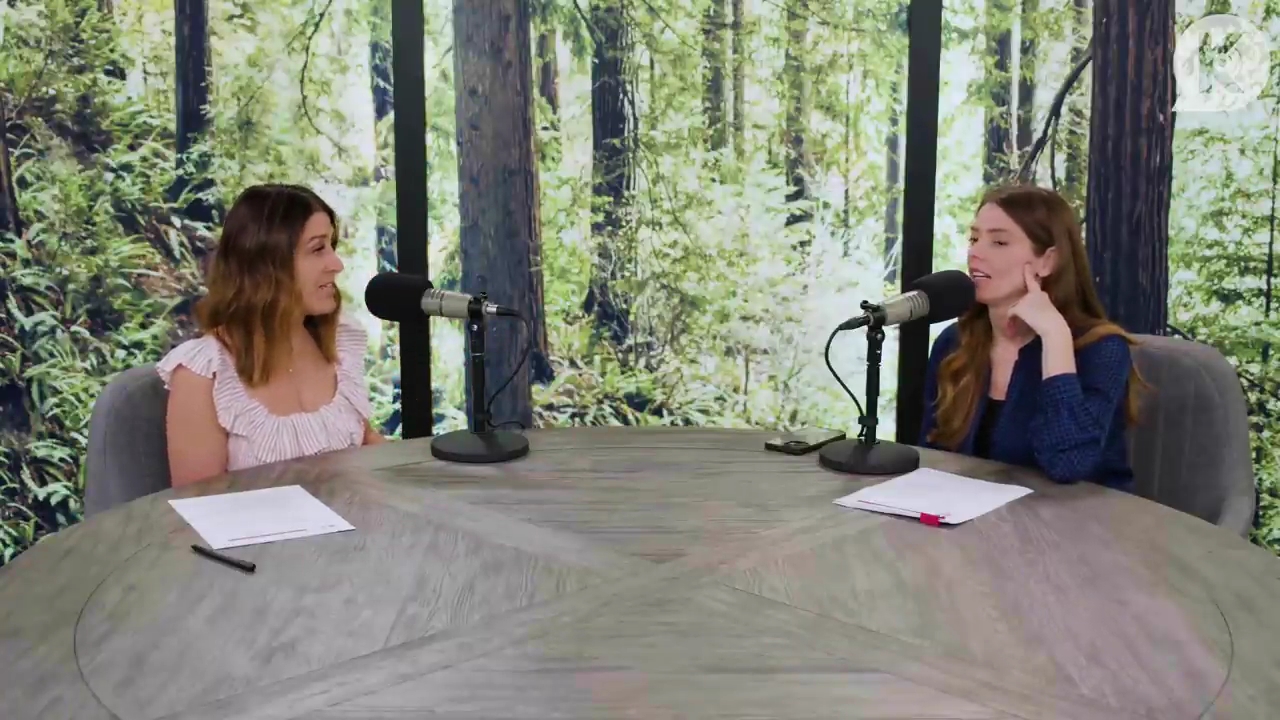 Ashley-Greene-dot-nl_TheTwilightEffectPostcast-Aflevering9NewMoonRewatchPart3of3-0792.jpg Ashley-Greene-dot-nl_TheTwilightEffectPostcast-Aflevering9NewMoonRewatchPart3of3-0792.jpg