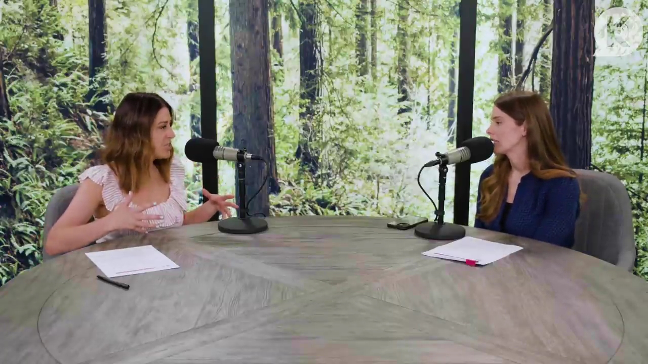 Ashley-Greene-dot-nl_TheTwilightEffectPostcast-Aflevering9NewMoonRewatchPart3of3-0797.jpg Ashley-Greene-dot-nl_TheTwilightEffectPostcast-Aflevering9NewMoonRewatchPart3of3-0797.jpg