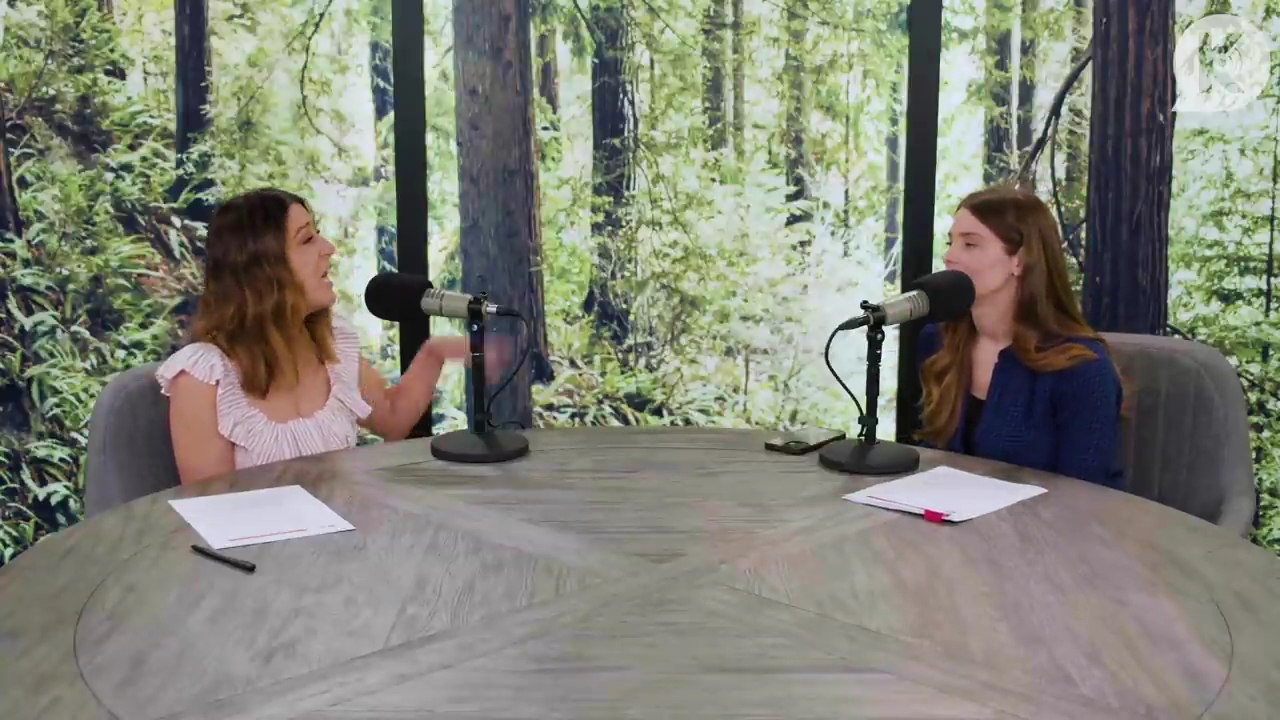 Ashley-Greene-dot-nl_TheTwilightEffectPostcast-Aflevering9NewMoonRewatchPart3of3-0835.jpg Ashley-Greene-dot-nl_TheTwilightEffectPostcast-Aflevering9NewMoonRewatchPart3of3-0835.jpg