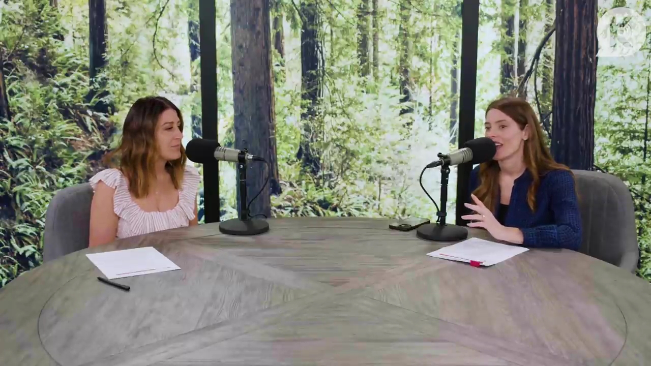 Ashley-Greene-dot-nl_TheTwilightEffectPostcast-Aflevering9NewMoonRewatchPart3of3-0876.jpg Ashley-Greene-dot-nl_TheTwilightEffectPostcast-Aflevering9NewMoonRewatchPart3of3-0876.jpg