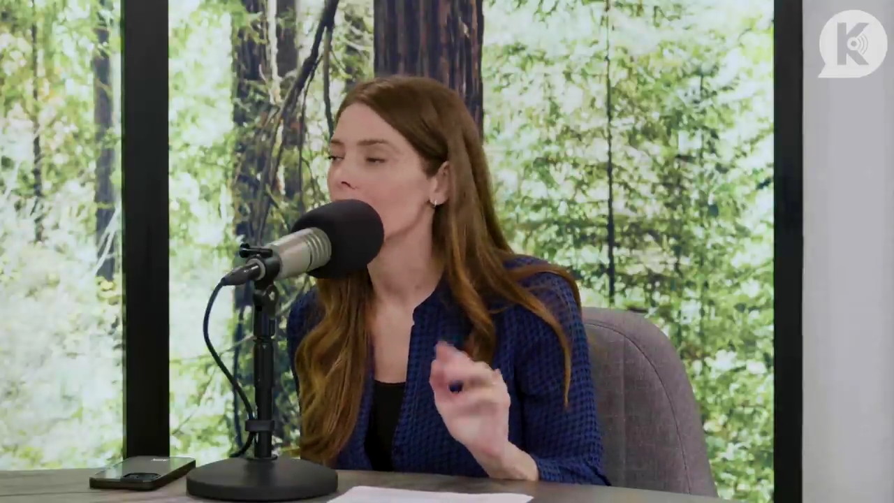 Ashley-Greene-dot-nl_TheTwilightEffectPostcast-Aflevering9NewMoonRewatchPart3of3-0891.jpg Ashley-Greene-dot-nl_TheTwilightEffectPostcast-Aflevering9NewMoonRewatchPart3of3-0891.jpg