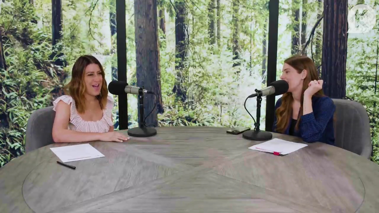 Ashley-Greene-dot-nl_TheTwilightEffectPostcast-Aflevering9NewMoonRewatchPart3of3-0940.jpg Ashley-Greene-dot-nl_TheTwilightEffectPostcast-Aflevering9NewMoonRewatchPart3of3-0940.jpg