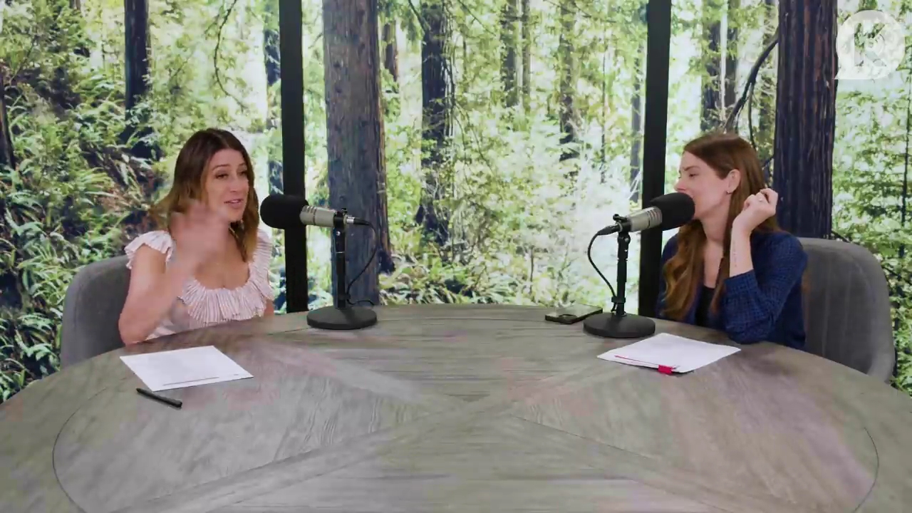 Ashley-Greene-dot-nl_TheTwilightEffectPostcast-Aflevering9NewMoonRewatchPart3of3-0941.jpg Ashley-Greene-dot-nl_TheTwilightEffectPostcast-Aflevering9NewMoonRewatchPart3of3-0941.jpg