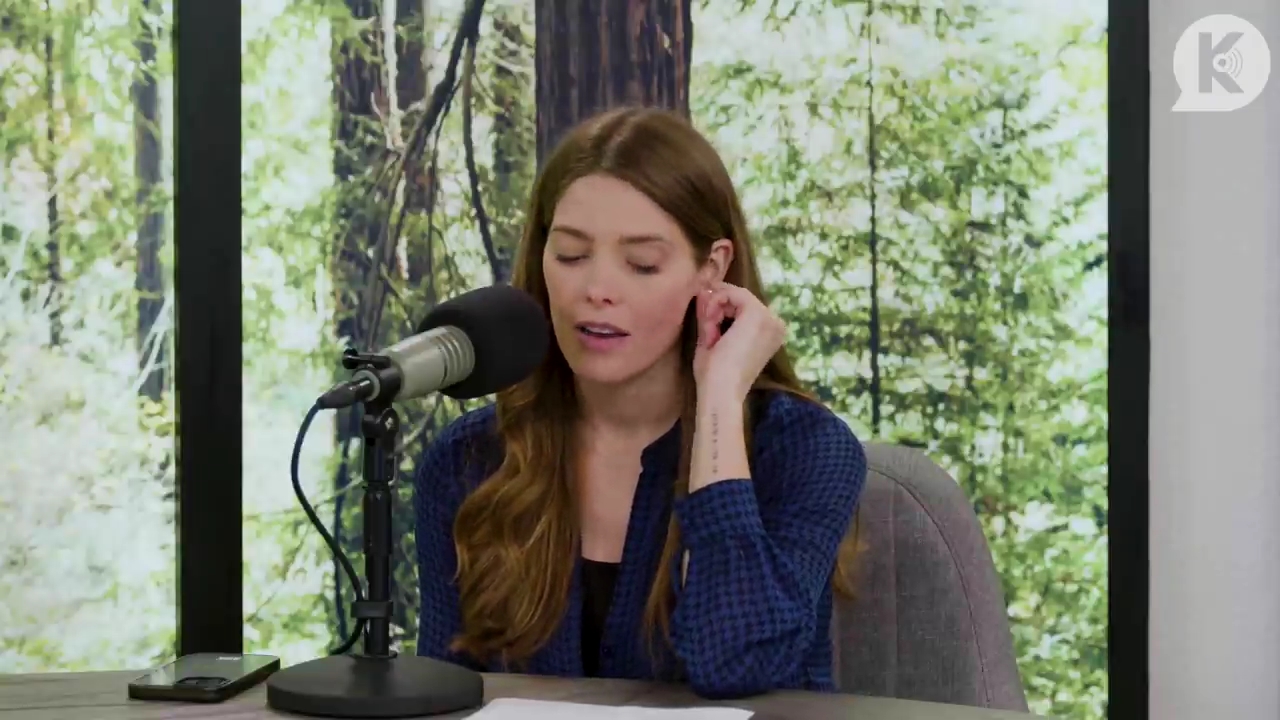 Ashley-Greene-dot-nl_TheTwilightEffectPostcast-Aflevering9NewMoonRewatchPart3of3-0997.jpg Ashley-Greene-dot-nl_TheTwilightEffectPostcast-Aflevering9NewMoonRewatchPart3of3-0997.jpg