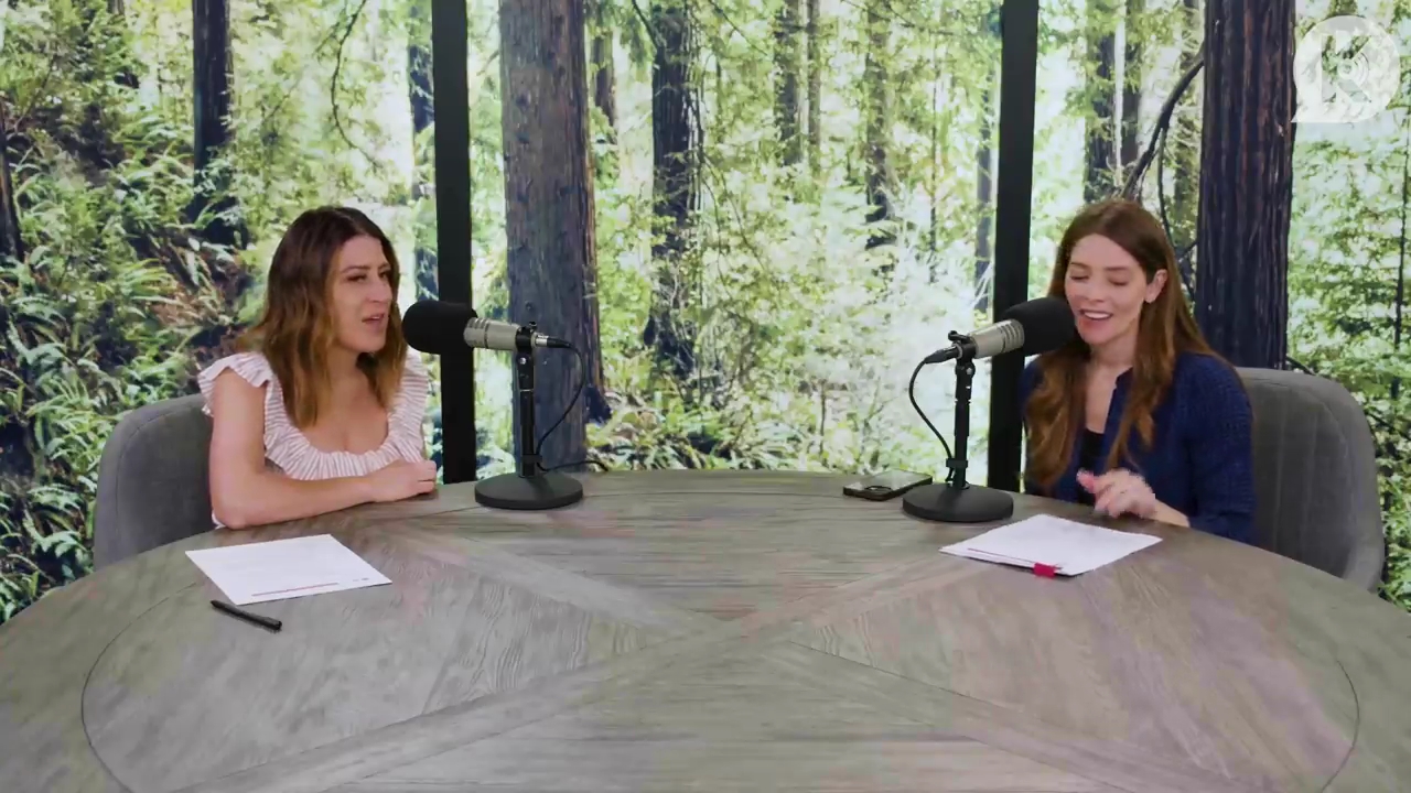 Ashley-Greene-dot-nl_TheTwilightEffectPostcast-Aflevering9NewMoonRewatchPart3of3-1014.jpg Ashley-Greene-dot-nl_TheTwilightEffectPostcast-Aflevering9NewMoonRewatchPart3of3-1014.jpg