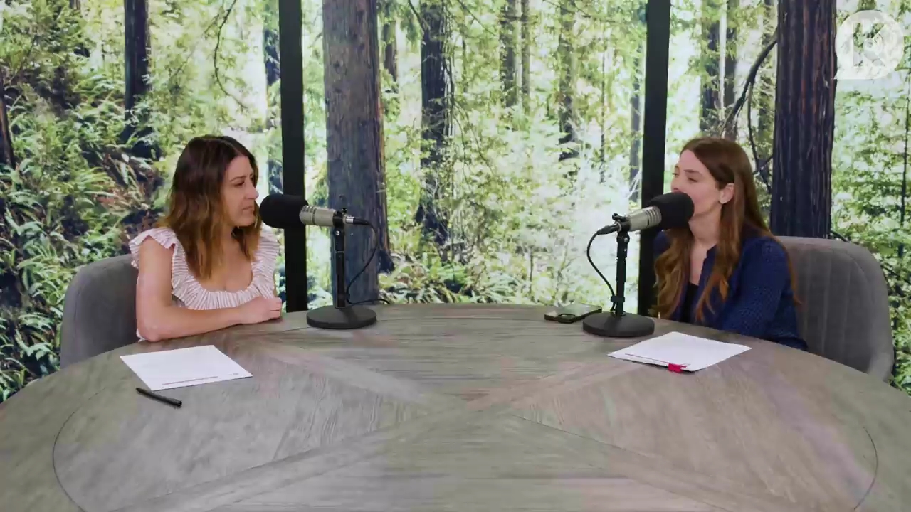 Ashley-Greene-dot-nl_TheTwilightEffectPostcast-Aflevering9NewMoonRewatchPart3of3-1018.jpg Ashley-Greene-dot-nl_TheTwilightEffectPostcast-Aflevering9NewMoonRewatchPart3of3-1018.jpg