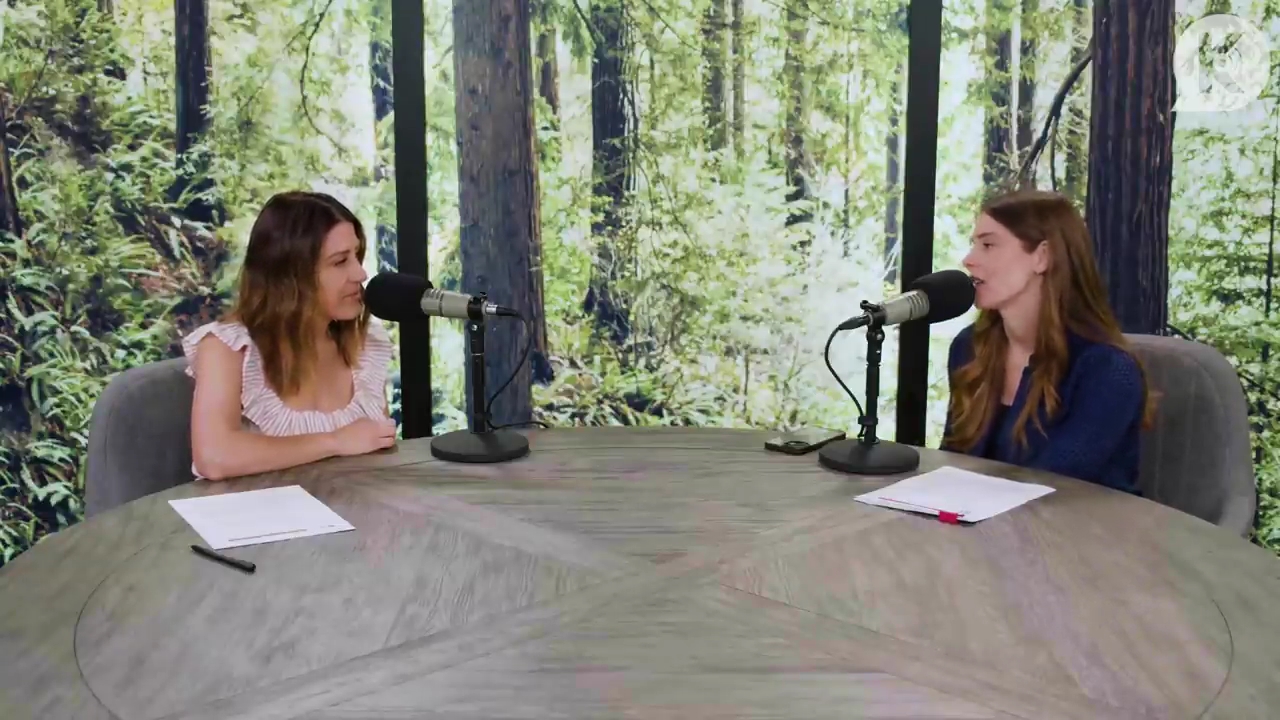 Ashley-Greene-dot-nl_TheTwilightEffectPostcast-Aflevering9NewMoonRewatchPart3of3-1026.jpg Ashley-Greene-dot-nl_TheTwilightEffectPostcast-Aflevering9NewMoonRewatchPart3of3-1026.jpg