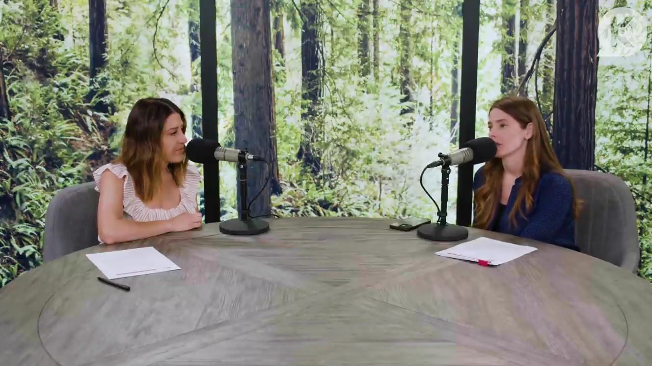 Ashley-Greene-dot-nl_TheTwilightEffectPostcast-Aflevering9NewMoonRewatchPart3of3-1032.jpg Ashley-Greene-dot-nl_TheTwilightEffectPostcast-Aflevering9NewMoonRewatchPart3of3-1032.jpg