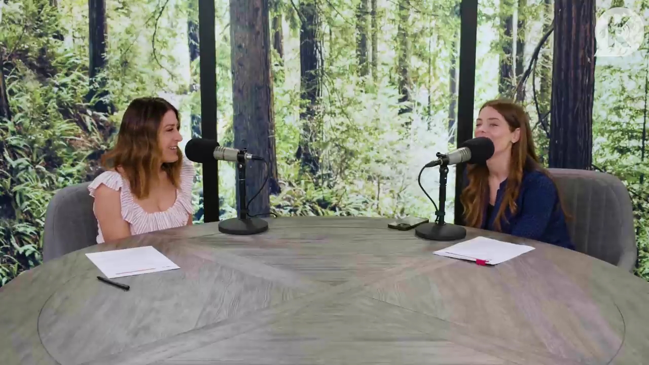 Ashley-Greene-dot-nl_TheTwilightEffectPostcast-Aflevering9NewMoonRewatchPart3of3-1040.jpg Ashley-Greene-dot-nl_TheTwilightEffectPostcast-Aflevering9NewMoonRewatchPart3of3-1040.jpg