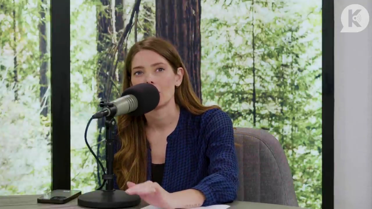 Ashley-Greene-dot-nl_TheTwilightEffectPostcast-Aflevering9NewMoonRewatchPart3of3-1171.jpg Ashley-Greene-dot-nl_TheTwilightEffectPostcast-Aflevering9NewMoonRewatchPart3of3-1171.jpg