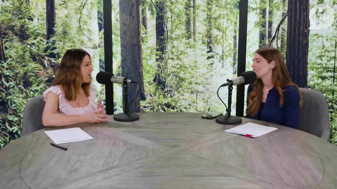 Ashley-Greene-dot-nl_TheTwilightEffectPostcast-Aflevering9NewMoonRewatchPart3of3-1199.jpg Ashley-Greene-dot-nl_TheTwilightEffectPostcast-Aflevering9NewMoonRewatchPart3of3-1199.jpg