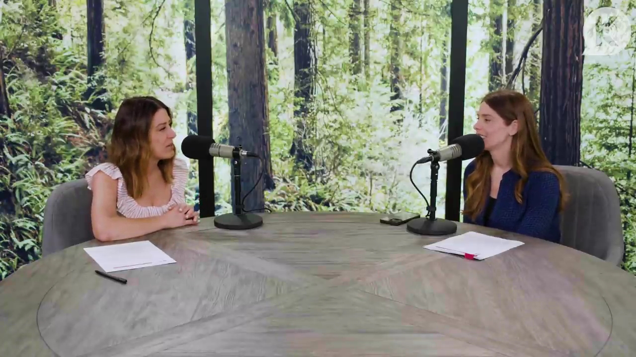 Ashley-Greene-dot-nl_TheTwilightEffectPostcast-Aflevering9NewMoonRewatchPart3of3-1208.jpg Ashley-Greene-dot-nl_TheTwilightEffectPostcast-Aflevering9NewMoonRewatchPart3of3-1208.jpg