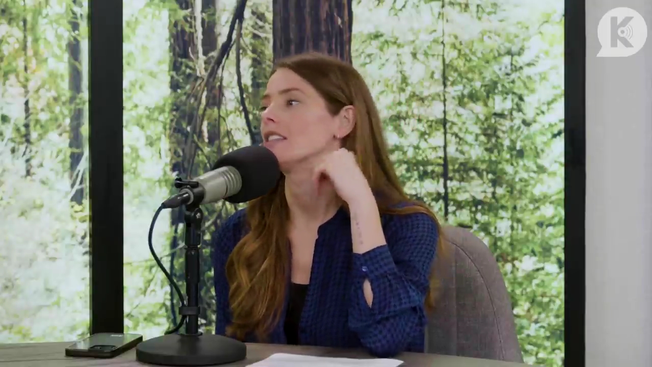 Ashley-Greene-dot-nl_TheTwilightEffectPostcast-Aflevering9NewMoonRewatchPart3of3-1229.jpg Ashley-Greene-dot-nl_TheTwilightEffectPostcast-Aflevering9NewMoonRewatchPart3of3-1229.jpg