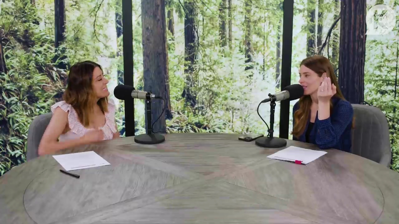 Ashley-Greene-dot-nl_TheTwilightEffectPostcast-Aflevering9NewMoonRewatchPart3of3-1327.jpg Ashley-Greene-dot-nl_TheTwilightEffectPostcast-Aflevering9NewMoonRewatchPart3of3-1327.jpg