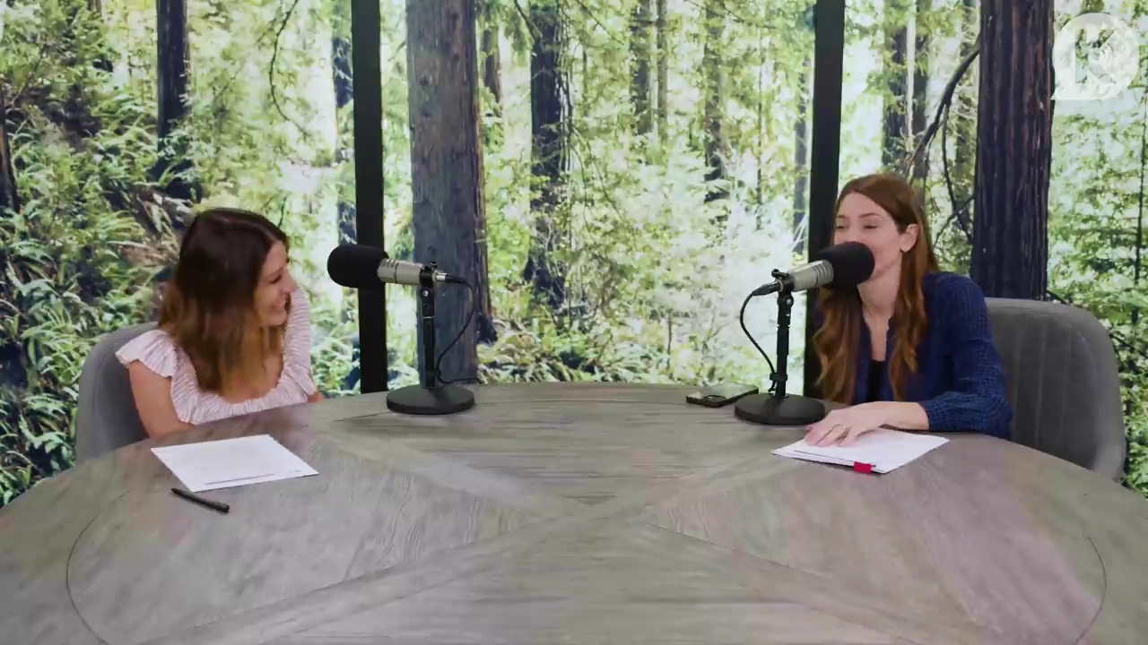 Ashley-Greene-dot-nl_TheTwilightEffectPostcast-Aflevering9NewMoonRewatchPart3of3-1342.jpg Ashley-Greene-dot-nl_TheTwilightEffectPostcast-Aflevering9NewMoonRewatchPart3of3-1342.jpg