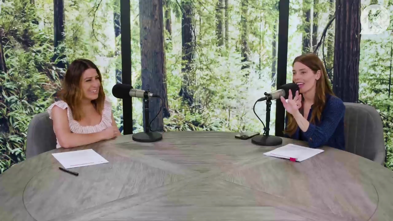 Ashley-Greene-dot-nl_TheTwilightEffectPostcast-Aflevering9NewMoonRewatchPart3of3-1391.jpg Ashley-Greene-dot-nl_TheTwilightEffectPostcast-Aflevering9NewMoonRewatchPart3of3-1391.jpg