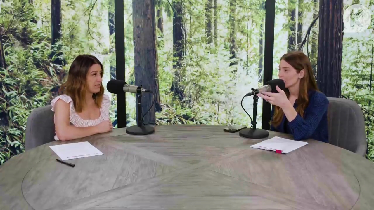 Ashley-Greene-dot-nl_TheTwilightEffectPostcast-Aflevering9NewMoonRewatchPart3of3-1394.jpg Ashley-Greene-dot-nl_TheTwilightEffectPostcast-Aflevering9NewMoonRewatchPart3of3-1394.jpg