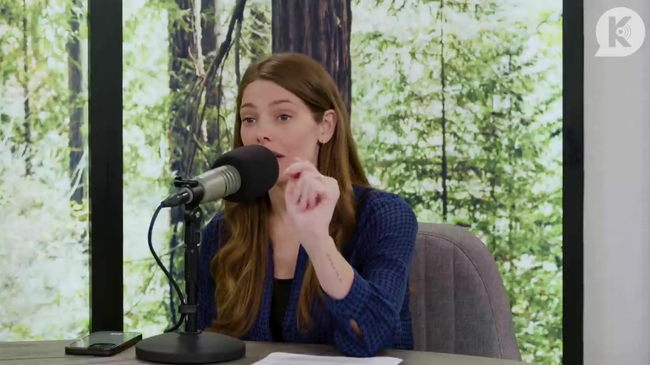 Ashley-Greene-dot-nl_TheTwilightEffectPostcast-Aflevering9NewMoonRewatchPart3of3-1398.jpg Ashley-Greene-dot-nl_TheTwilightEffectPostcast-Aflevering9NewMoonRewatchPart3of3-1398.jpg